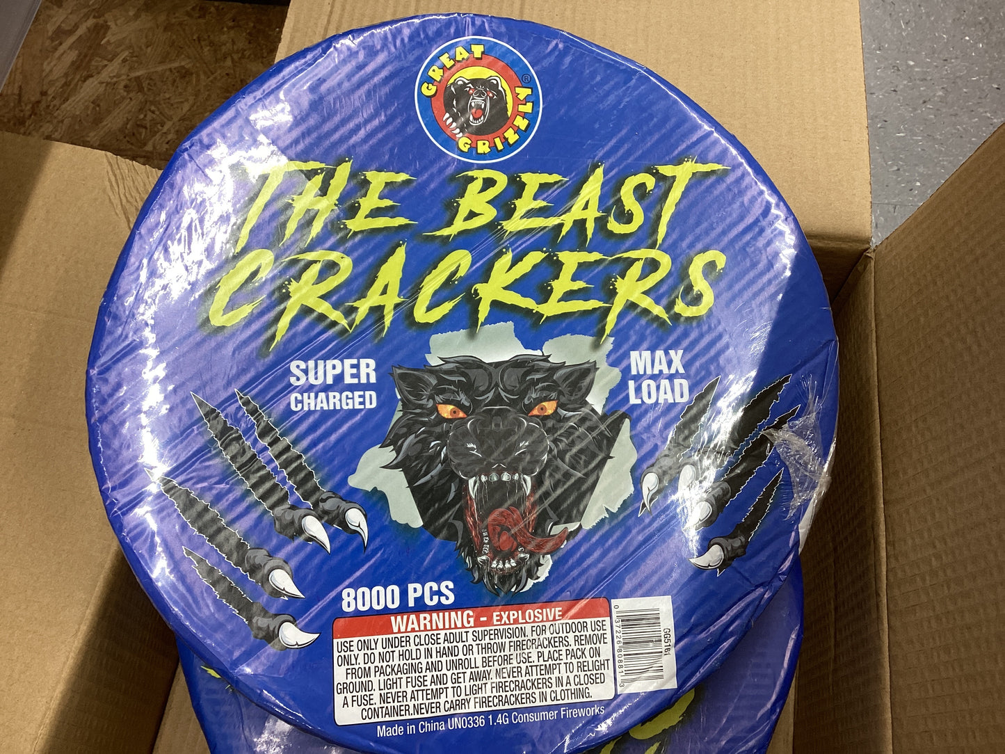 8000 cnt firecrackers